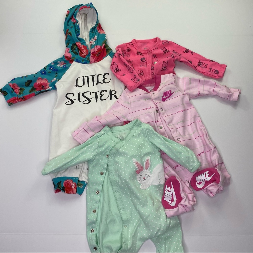 BUNDLE: Baby Girl’s Sleepers